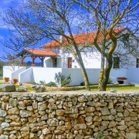 House Soni - 800 m from the sea, hotel a Rovinj