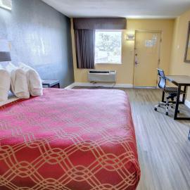 Econo Lodge at Military Circle, hotel di Norfolk