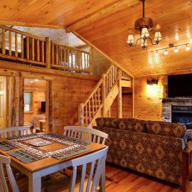 Cobble Mountain Lodge: Lake Placid şehrinde bir otel