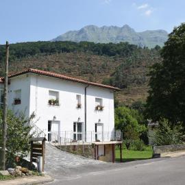 Apartamentos Arredondo, hotell i Arredondo