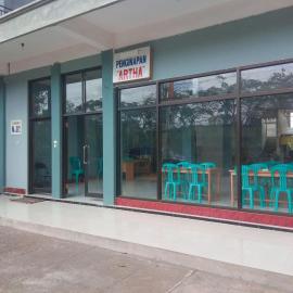 Penginapan Artha, hotel Prayában