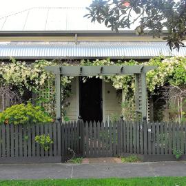 Delightful Cottage โรงแรมในควีนส์คลิฟ