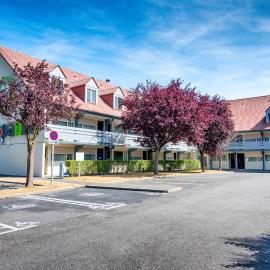 Campanile Deauville Saint-Arnoult, hotel v destinaci Deauville