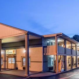 Super 8 by Wyndham Old Saybrook, hotel sa Old Saybrook