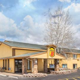 Super 8 by Wyndham Craig, hôtel à Craig