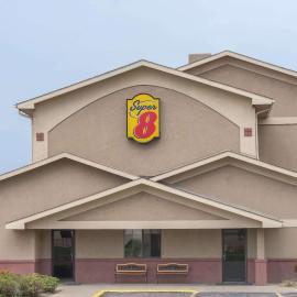 Youngstown में, होटल Super 8 by Wyndham Youngstown/Austintown