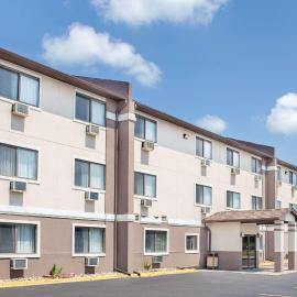 Boarders Inn & Suites by Cobblestone Hotels Waterloo Cedar Falls, hotell i Waterloo