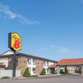 Super 8 by Wyndham Rice Lake, hotel u gradu 'Rice Lake'