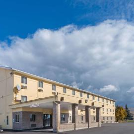Super 8 by Wyndham Missoula/Reserve St., hotel di Missoula