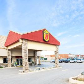 Super 8 by Wyndham Cambridge/Kitchener/Waterloo Area, hotel in Cambridge