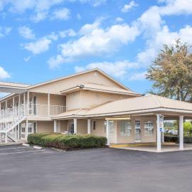 Super 8 by Wyndham Madison, hotel di Madison