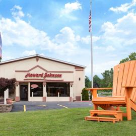 Howard Johnson by Wyndham Rocky Hill，洛基山的飯店