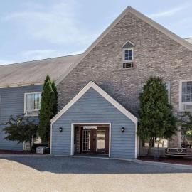 Baymont by Wyndham Mequon Milwaukee Area, hotel in Mequon