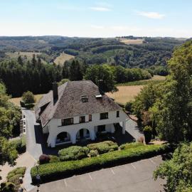 Les Alisiers, hotel i Houffalize