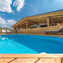 Villa Yvana – hotel w Pakoštane