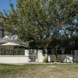 Nektarios Garenias Kipoupoli, hotel u gradu Nea Kalikratija