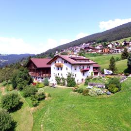 Sule Hof Agriturismo, Hotel in St. Ulrich in Gröden