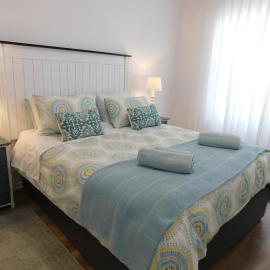 Rivertides Self Catering Guest House, hotel u gradu 'Velddrif'