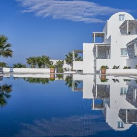 Petri Suites, хотел в Периволос