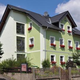 Landhaus Bruckner, hotell i Bad Alexandersbad