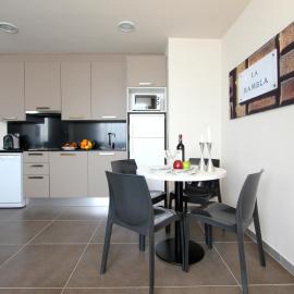 Pierre & Vacances Barcelona Sants, hotel in Barcelona