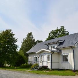 Luntinmäen omakotitalo: Keskikylä şehrinde bir otel