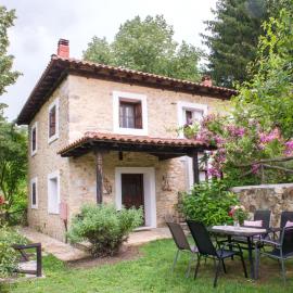 To Archontiko Guesthouse Villa, hotelli kohteessa Stavroúpoli