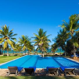 Pousada Praia das Ondas - Pé na areia, hotel em Itacimirim