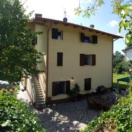 Cherry House B&B, hotel en Polinago
