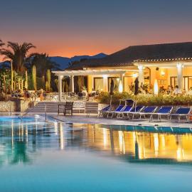 Lantana Resort Hotel&Apartments, hotel u Puli