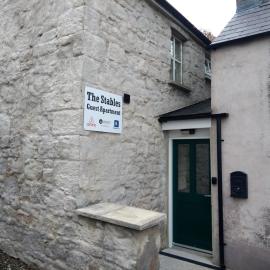 The Stables Guest Apartment، فندق في كوكزتاون