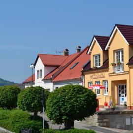 U Rozhovoru, hotel in Rovensko pod Troskami