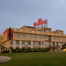 Ramada by Wyndham Ajmer, ξενοδοχείο στο Ατζμέρ