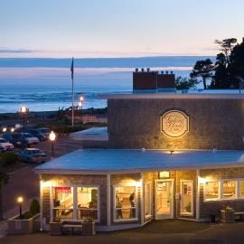 Looking Glass Inn, hotel in Lincoln City