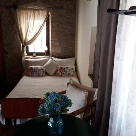Koutouloufari Cosy Cretan Cottage, מלון בהרסוניסוס