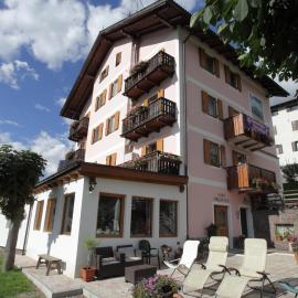 Garni Miravalle, hotel a Moena