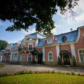 U Schabińskiej - Pałac w Gorlicach, hotel in Gorlice