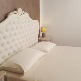 Residenza Via Rocca Tre, hotel in Lazise