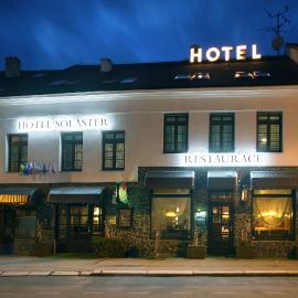 Hotel Solaster Garni, hotel di Třebíč