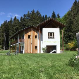 Franzn Apartments, hotel a Petersberg