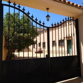 Casas Rurales Montemayor, hotel in Casas de Lázaro