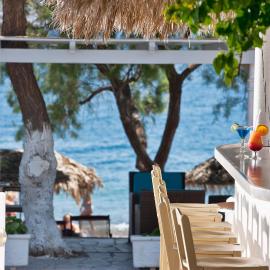 Alesahne Beach Hotel, hotel em Kamari