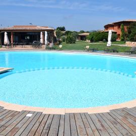 Cala Paradiso Residence, hotel u gradu San Teodoro