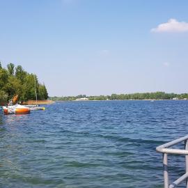 Apartment am See mit Tiefgarage, hotel in Markranstädt