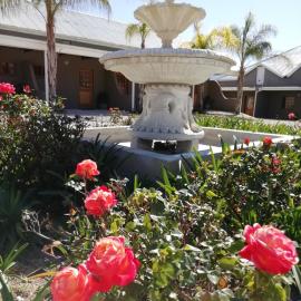 Monte Roza Guest House, hotel u gradu 'De Doorns'