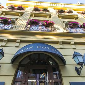 Bon Hotel, hotel in Dnipro