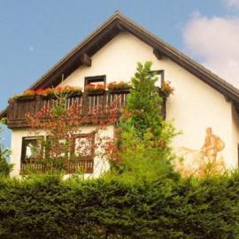 Gemütliche Ferienwohnung im Thüringer Wald, nahe des Rennsteigs - pure Erholung, hotel di Schmiedefeld am Rennsteig
