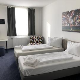 Pension Tennisweber, khách sạn ở Schwechat