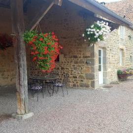 Cottage 2 personnes, hotel em Lormes