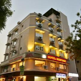 Hotel Heritage - Near Navrangpura, hotell i Ahmedabad